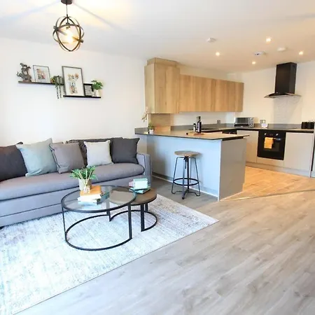 Cabot Mews 6